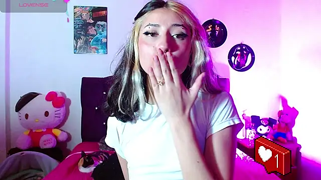 squirt charlott online show from February 21, 2025, 4:51 am