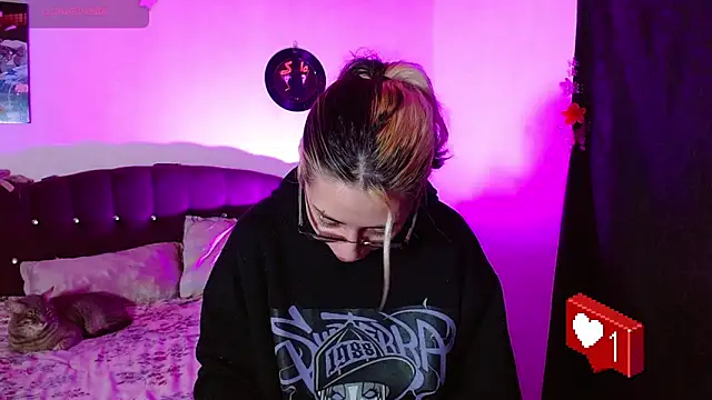 squirt charlott online show from March 14, 2025, 5:24 pm