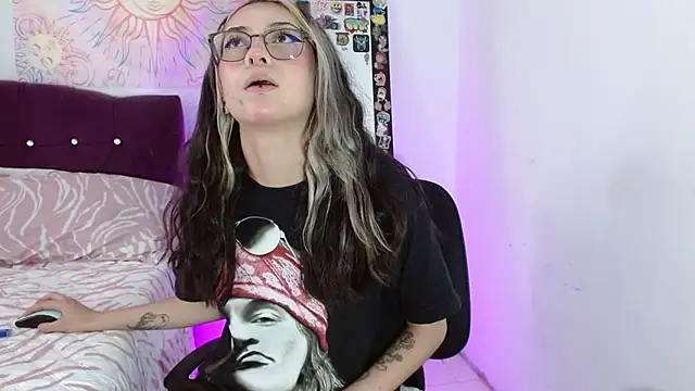 squirt charlott online show from November 21, 2025, 5:22 pm