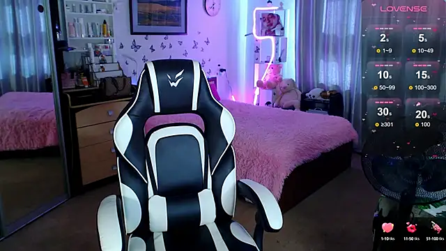 Sidney blush online show from September 15, 2025, 6:24 am