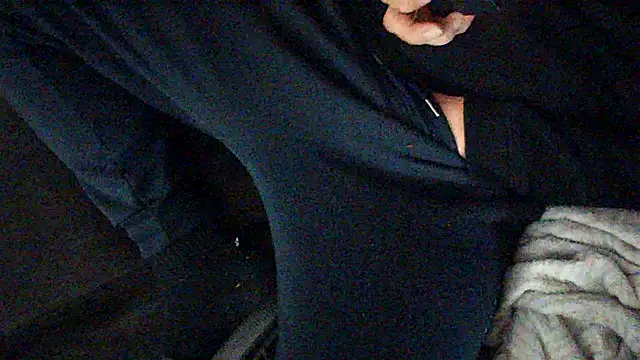 kiksnap-meistro5 online show from March 29, 2026, 1:38 am