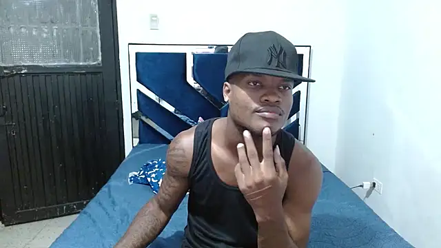 Snapshot of MiguelAngelxl chatting on September 11, 2025, 12:55 am MiguelAngelxl online show from September 11, 2025, 12:55 am