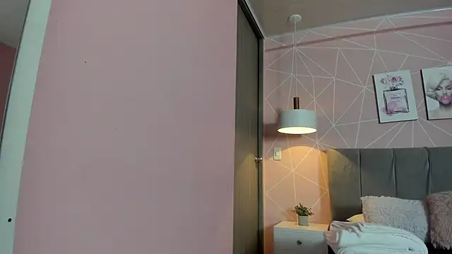 zara  sweet online show from September 12, 2025, 1:11 pm