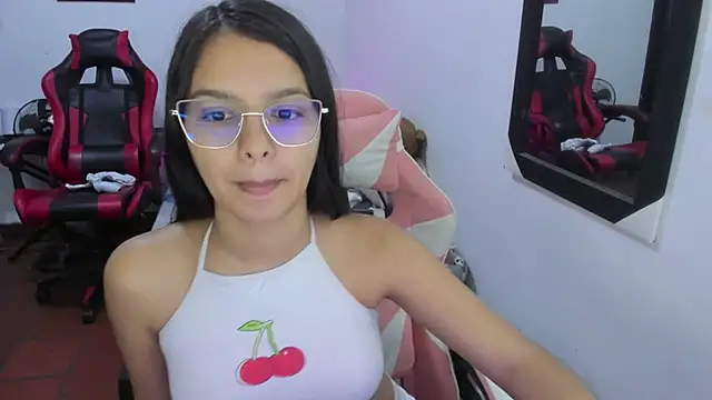 jessi and boy online show from December 19, 2025, 11:12 pm