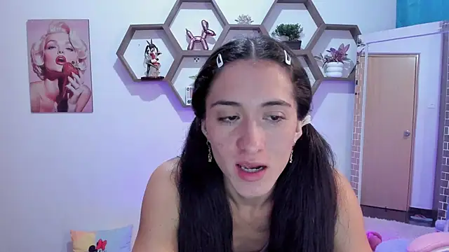 SharonSander online show from February 14, 2025, 10:07 am