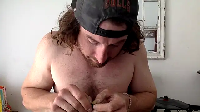 sirchubster online show from April 8, 2026, 7:36 pm