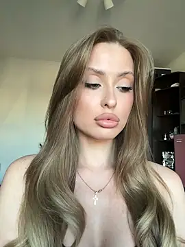 Sweet  Milly online show from June 6, 2026, 4:23 pm