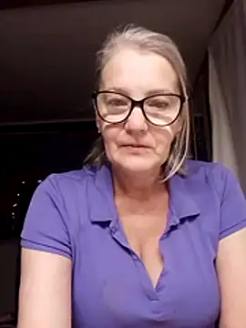 irinamaux online show from October 30, 2025, 2:46 am