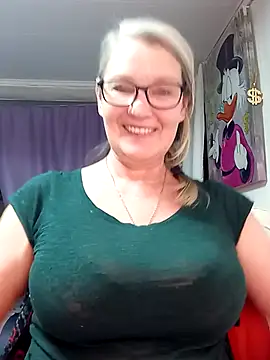 irinamaux online show from February 22, 2026, 3:18 am