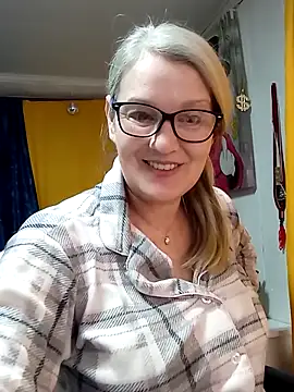 irinamaux online show from March 27, 2026, 5:24 am