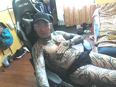 Tomi18cmm2 online show from April 6, 2026, 10:27 am