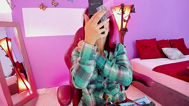 fransheska rossi online show from March 10, 2025, 12:15 pm