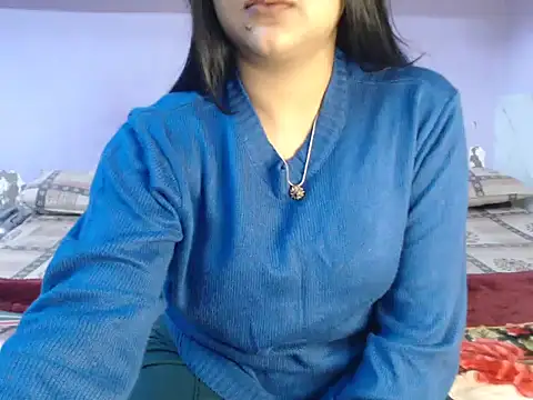 Freya nia online show from December 6, 2024, 4:28 pm