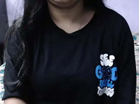 Freya nia online show from October 7, 2025, 10:34 am