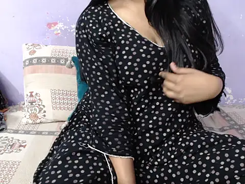 Freya nia online show from November 15, 2025, 2:02 pm