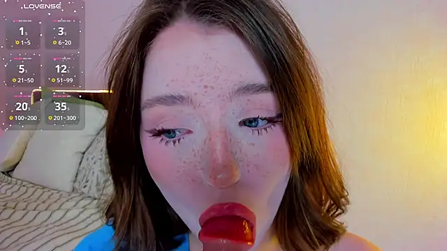 lexxxxxxi online show from April 21, 2026, 7:28 pm