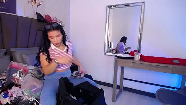 Sofi Perez  online show from April 15, 2026, 11:06 am