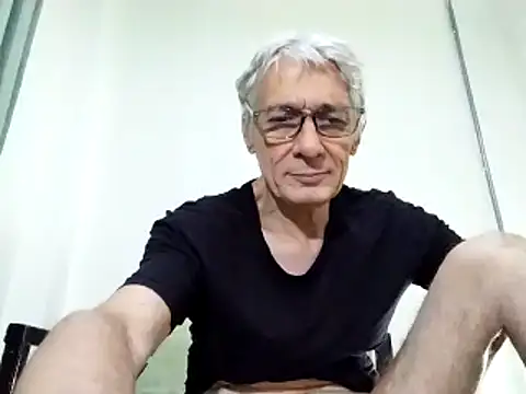 BIGUNCUTHARDCOCK online show from March 15, 2025, 1:07 pm