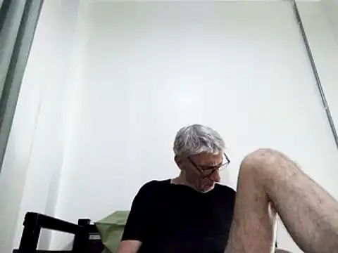 BIGUNCUTHARDCOCK online show from March 16, 2025, 11:05 am