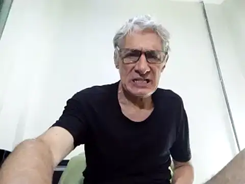 BIGUNCUTHARDCOCK online show from March 17, 2025, 4:19 am