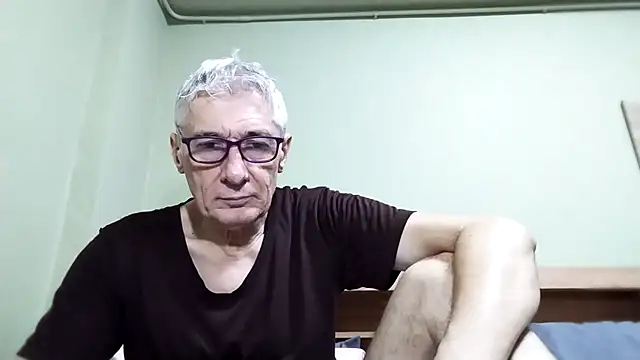 BIGUNCUTHARDCOCK online show from October 7, 2025, 2:09 am