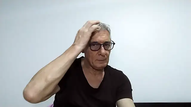 BIGUNCUTHARDCOCK online show from April 16, 2026, 2:18 pm