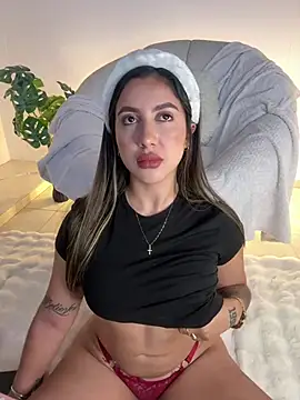 Sarapalmer1 online show from March 8, 2025, 10:34 pm