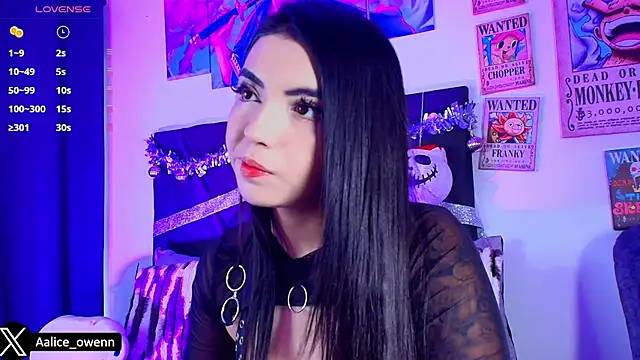 Aliceowenn online show from December 15, 2025, 9:41 pm