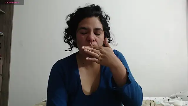 Anne purple online show from October 6, 2025, 4:04 pm