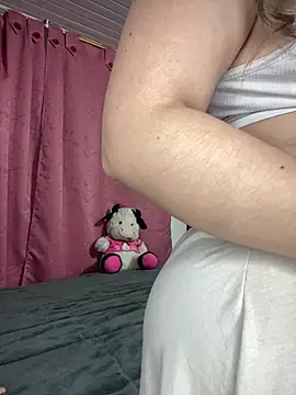 CristalGmez online show from January 22, 2025, 12:38 am