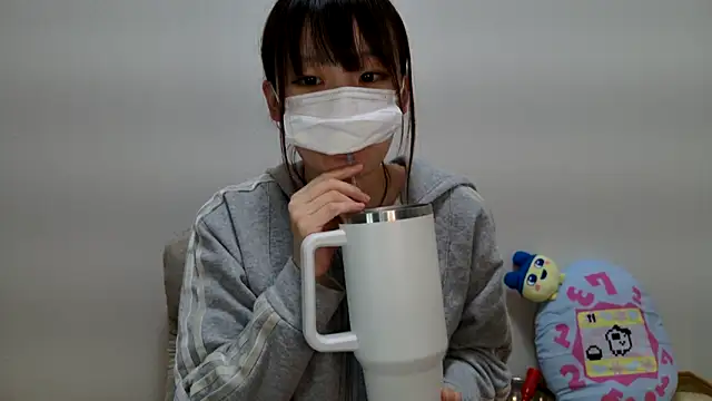 hi---chan- online show from March 12, 2025, 9:45 pm