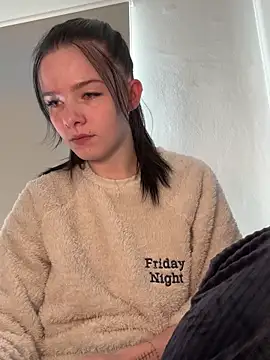 RoxiBlack online show from December 15, 2025, 7:56 am