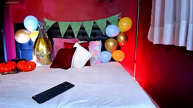  Tattoo Couple online show from September 28, 2025, 2:22 pm