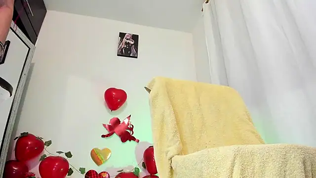 daarklover online show from February 14, 2025, 2:39 am