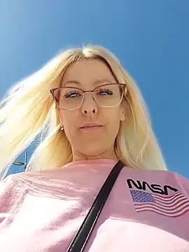 blondyruby online show from February 22, 2026, 12:47 pm