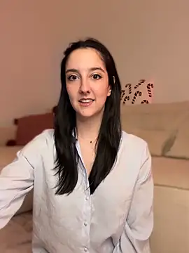  Juliette online show from March 26, 2026, 8:14 pm