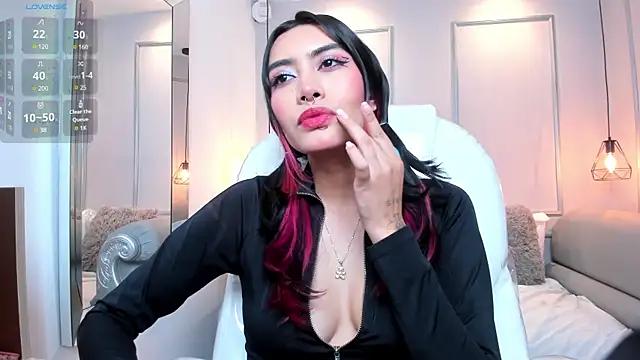 AzuraKindong online show from January 30, 2025, 7:37 pm