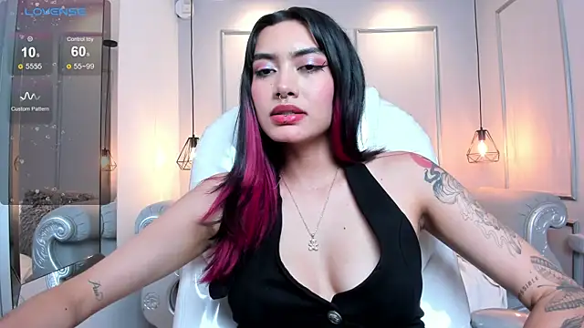 AzuraKindong online show from February 5, 2025, 1:26 am