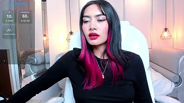 AzuraKindong online show from February 5, 2025, 10:33 pm