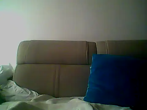 Skater29xx2 online show from February 15, 2025, 3:17 pm