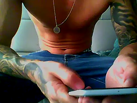 Skater29xx2 online show from March 3, 2025, 7:49 pm