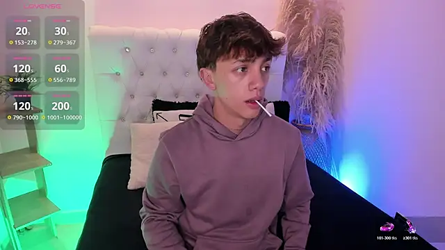 Tomy Rox online show from November 19, 2025, 8:20 pm