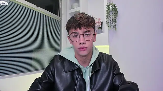 Tomy Rox online show from March 29, 2026, 3:28 am