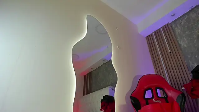 Tomy Rox online show from April 21, 2026, 1:42 am