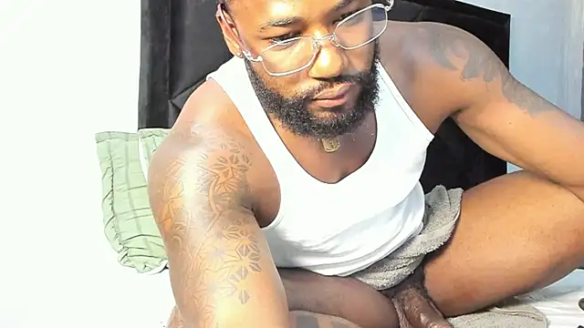 Dancelwashington online show from February 10, 2025, 8:31 pm