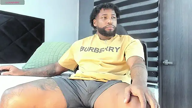 Dancelwashington online show from November 26, 2025, 9:05 pm