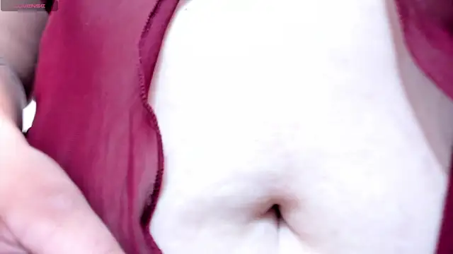 bonnyy26 online show from October 18, 2025, 9:21 am