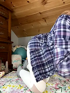 DanaeJustine online show from October 23, 2025, 5:33 pm