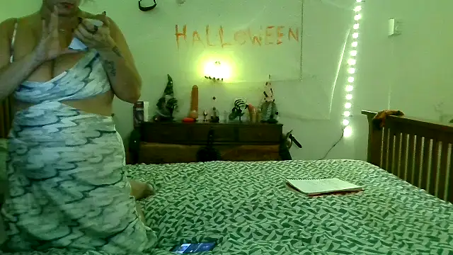 ExoticVibes69 online show from October 17, 2025, 12:25 am