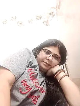 Husnpari20 online show from January 1, 2025, 5:11 pm